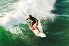 乐动体育APP下载 -今晚西甲前瞻：维尼修斯伤情更新，纽约尼克斯冲击零封纪录