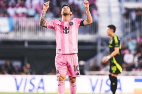 乐动体育APP下载 - 梅西回归赛场，势不可挡首场状态亮眼，德国队观众沸腾！